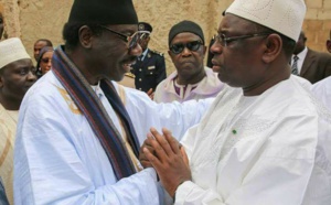 Vidéo – Direct de Tivaouane: Serigne Moustapha Sy prie pour le repos de Al Maktoum