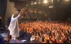 Vidéo: Youssou Ndour met le show à Amsterdam