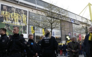 League des champions: explosions près du bus de l'équipe de Dortmund, match reporté à mercredi