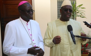 Le Président Macky Sall communie avec la communauté chrétienne