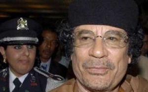 Kaddafi menace de poursuite un journal de Kampala qui lui prête une relation amoureuse
