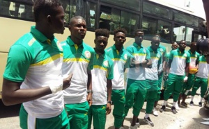 Alseyni Ndiaye, capitaine et Ngala Sylla, l'entraîneur de l'équipe de Beach soccer fixent leur objectif