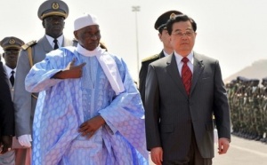 Malgré la crise scolaire au Sénégal: Me Wade construit une Case des tout-petits moderne au Mali.