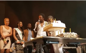 Anniversaire, Ndeye Ndack chante pour Wally seck au Dock  Pullman, regardez l'ambiance
