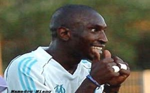 Niang marque de nouveau face à l’Ajax Amsterdam