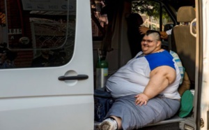 Mexique: l'homme le plus gros du monde va être opéré