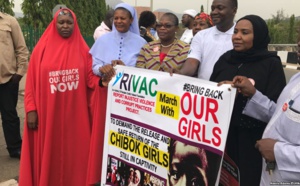 Arrivée à Abuja des 82 lycéennes de Chibok libérées
