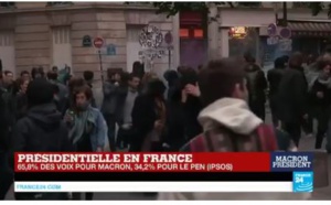 Scènes d'affrontements à Paris entre manifestants et forces de l'ordre après la victoire d'Emmanuel Macron, à la Présidentielle 2017