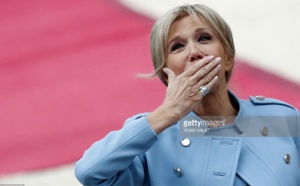 36 photos : Brigitte Trogneux, la Première dame embrasse Marianne