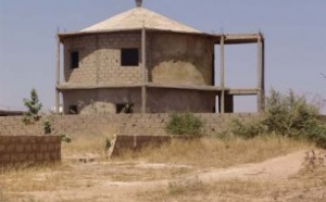 Coup d’arrêt à la construction des villas présidentielles à l’aéroport Léopold Senghor.