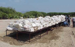 PARTAGE DE PRIMES DE SAISIES ENTRE DOUANIERS ET GENDARMES LES 2,4 TONNES DE COCAINE QUI SEMENT LA TEMPETE
