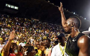 Le sprinteur Usain Bolt fait ses adieux au public de la Jamaïque