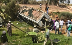 (Urgent) Autoroute à péage de Mbao: Un car « Ndiaga Ndiaye » s’est renversé et fait plusieurs blessés
