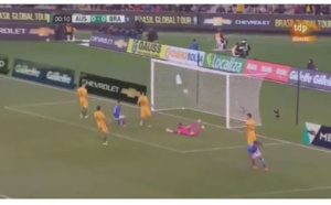 10 secondes. C'est le temps qu'il a fallu aux Brésiliens pour marquer contre l'Australie. Même pas eu le temps d'enfourcher leurs kangourous !