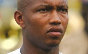 El Hadji Diouf tabasse une fille au Casino et risque la prison