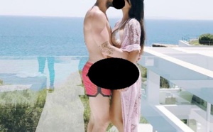 Oups!: Fabregas poste une photo gênante de ses vacances