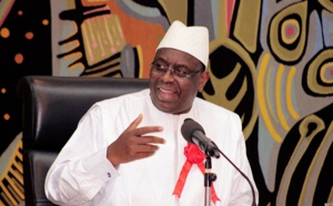  Ndogou de l'Emergence au Palais : Macky arrose ses députés de billets de banque et de billets d’avion