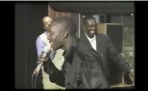 Ambiance Super Etoile au studio, à mourir de rire