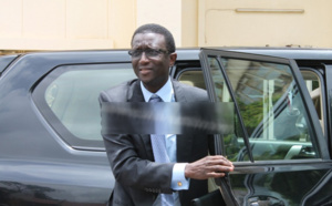 Vidéo:La tête de liste départementale APR de Dakar, Amadou Bâ à la rencontre des fidèles et autorités de l'Église des Parcelles Assainies 
