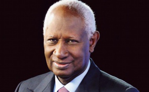 Vidéo - Législatives 2017 : Abdou Diouf est venu accomplir son acte citoyen
