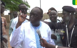 Vidéo-Quand Me El hadj Diouf s’en prend à un policier: « Boma laalé ma… »