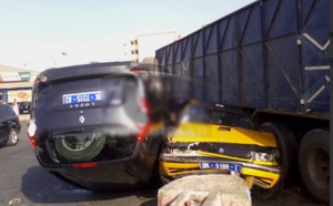 Vidéo: Un bus transportant des étudiants percute un camion chargé de ciment, 2 morts et plusieurs blessés…Regardez