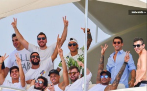 Images-Neymar s'éclate à Saint-Tropez 