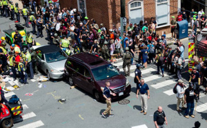 Lors d'une manifestation de Suprémacistes blancs, une voiture fonce dans la foule: Ce qu'il s'est réellement passé à Charlottesville, en Virginie