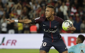 Neymar tacle et descend les dirigeants du Barça