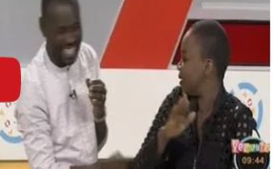 Vidéo: Aissatou Paye Fall gifle en direct Pape Cheikh Diallo dans Yewouleen…