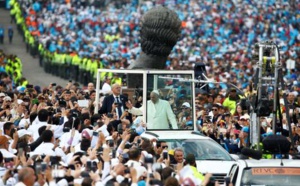 Le pape François en Colombie pour repousser « les épais ténèbres » de la soif de vengeance