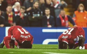 Photos : Sadio Mané et Mohammed Salah en mode prosternation