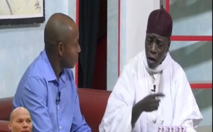 Vidéo: Abdoulaye WADE et Karim créent une nouvelle chanson pour Macky Sall (kouthia show) à mourir de rire