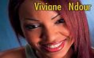 VIVIANE ENFLAMME LA SALLE : REGARDEZ LA VIDEO