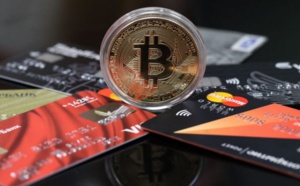 Pour ses premiers pas en bourse, le Bitcoin continue de flamber