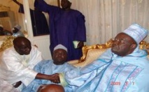 IDRISSA SECK ET ABDOU FALL CHEZ SERIGNE MANSOUR SY : Un pas vers les retrouvailles à Thiès