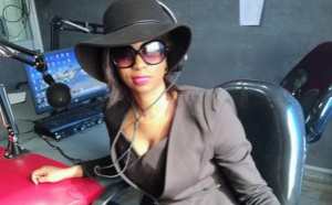 Photos: Adiouza sublime le studio de la RFM par sa classe et son charme