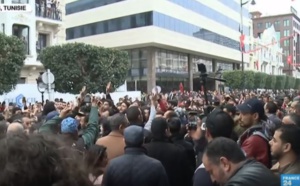 Manifestations en Tunisie: plus de 200 arrestations après une deuxième nuit de heurts