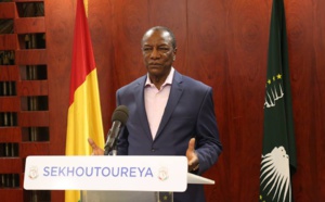 Alpha Condé menace les diplomates : "Celui qui va s’ingérer dans les affaires de la Guinée, je le mettrais dans le premier avion"
