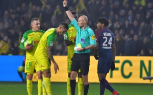 Commission de discipline: l'arbitre de Nantes-PSG, Tony Chapron suspendu trois mois ferme