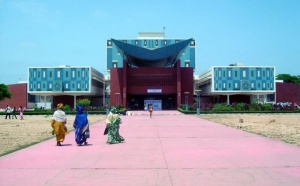 Enregistrement d’une émission à l’UCAD : les étudiants huent Kalidou Diallo et Abdou Salam Sall et applaudissent Youssou Touré.