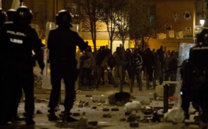 Madrid: De violents heurts ont opposé policiers espagnols et migrants