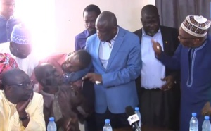 Vidéo-Violent clash entre Ansoumana Dionne de l'Assam et l'ancien ministre Amadou Tidiane Wone