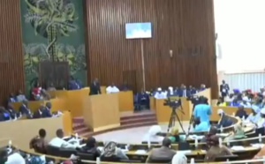Le quart bloquant a-t-il été supprimé de la Constitution sénégalaise ?