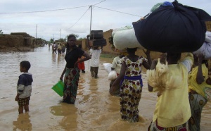 GESTION DES INONDATIONS : 2.300 familles seront déplacées vers des zones habitables.