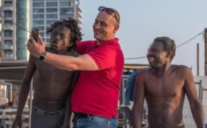 Images choc de migrants humiliés à Tel-Aviv : le photographe raconte
