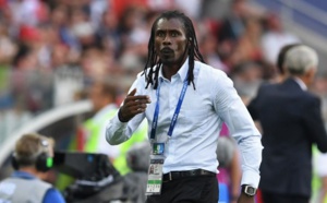 CM-2018 : Les filles russes sous son charme, Aliou Cissé en rigole …Regardez