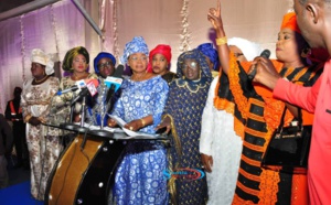 21 Photos : Nuit de l'Émergence "feusseul ligueyou" président Macky Sall des femmes de Benno de la région de thies