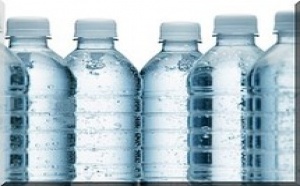 Arrestation de deux ressortissants chinois pour trafic de « fausse » eau minérale