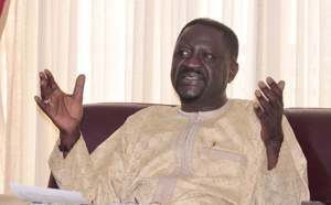"Le monde agricole imaginaire de Monsieur Abdoul  Mbaye"  (Papa Abdoulaye Seck, ministre de l'Agriculture)